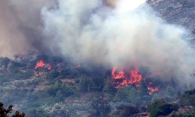 Μεγάλη φωτιά  Πλάκα Κερατέας photos