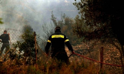 Φωτιά στη Γλυφάδα